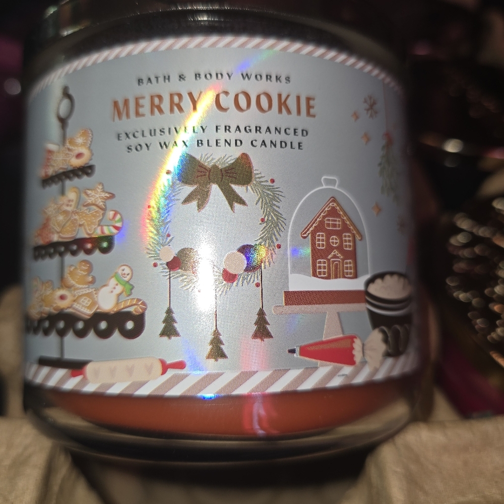 Bath and Body Works Merry Cookie 3 wick candle
